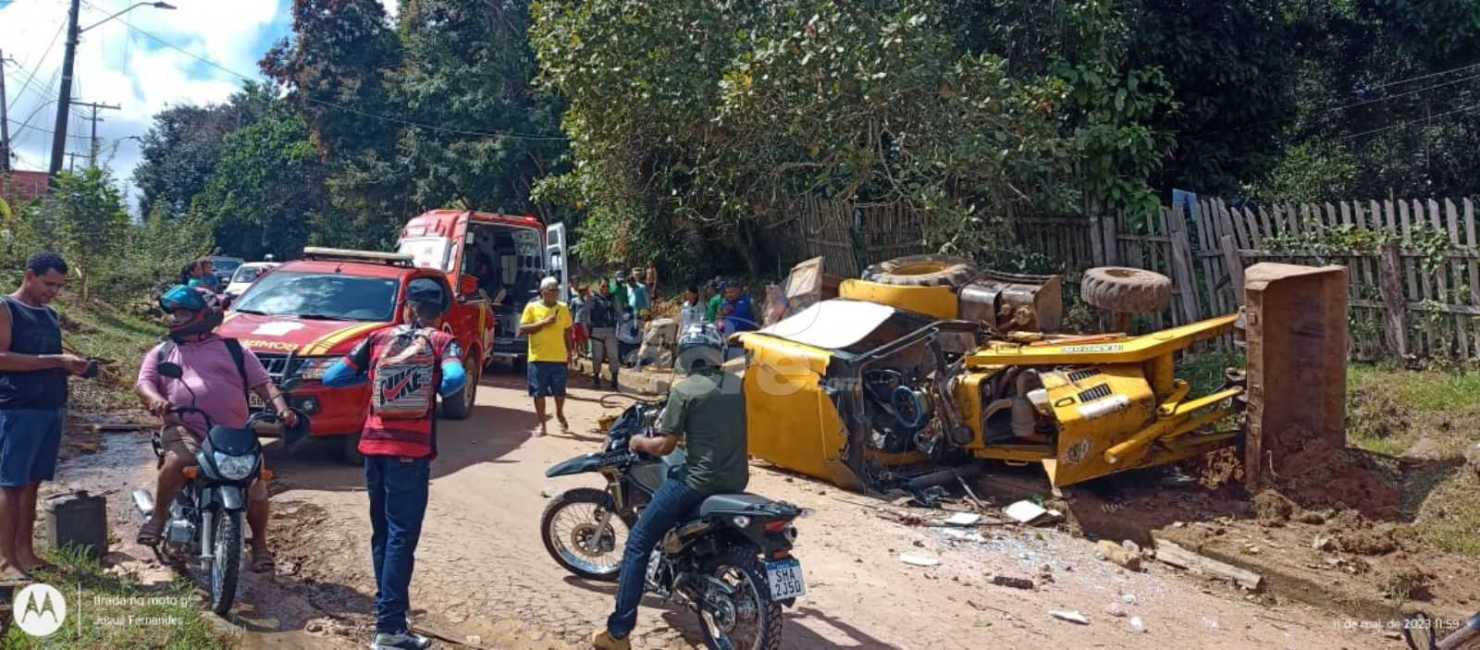 No Acre, trabalhadores ficam feridos em acidente com retroescavadeira